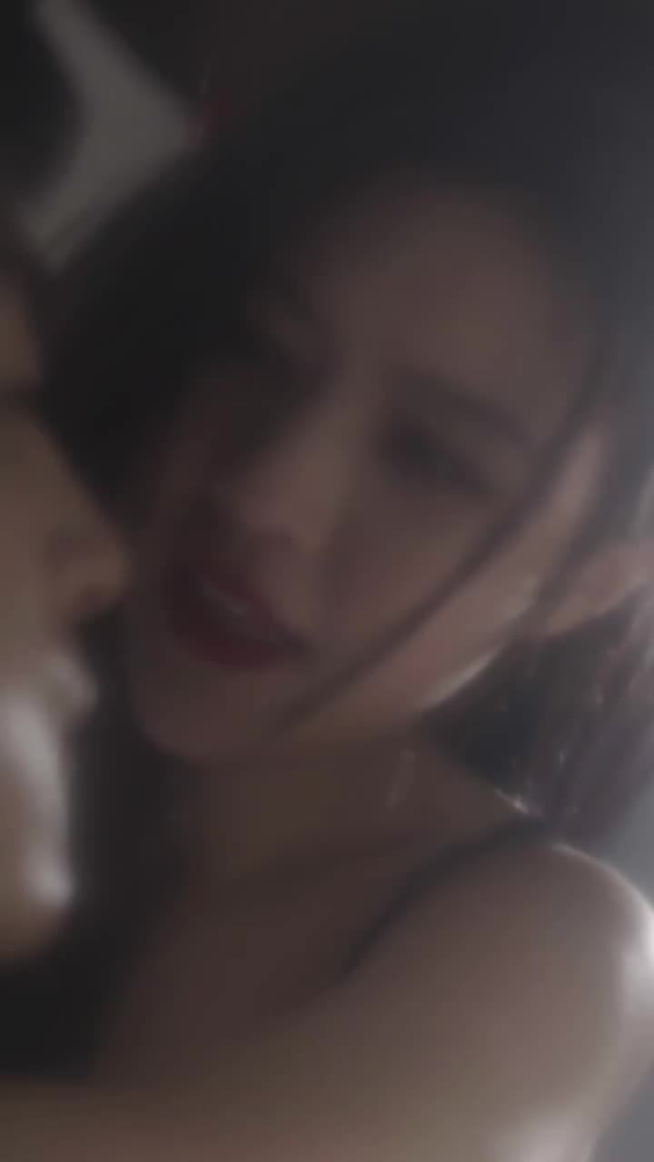 神秘的妻子